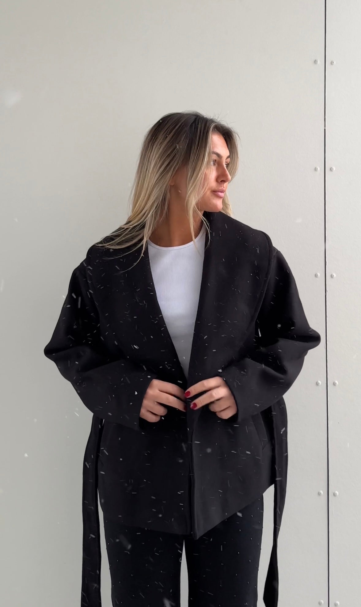 VMANNE BERGEN Jacket - Black